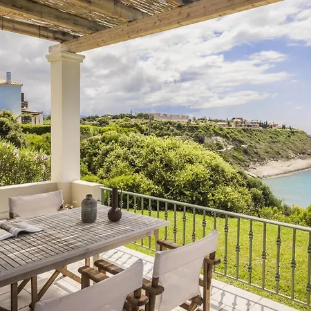 The Seasons 斯沃伦塔