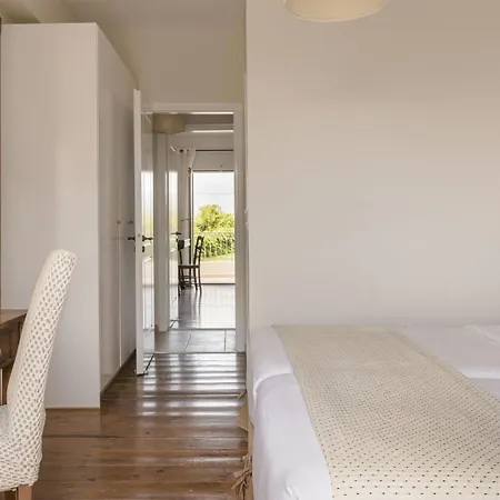 别墅 The Seasons 斯沃伦塔