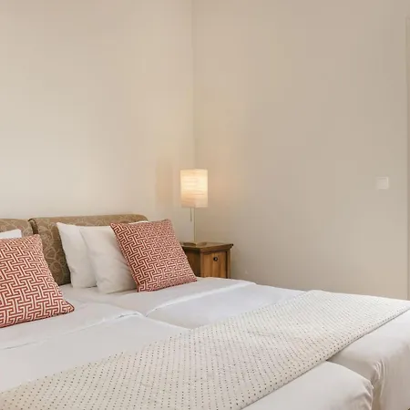 The Seasons 别墅 斯沃伦塔