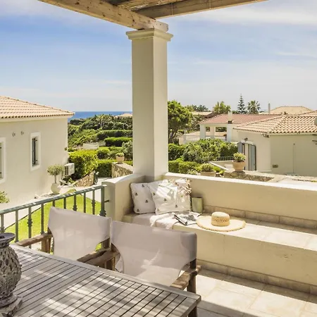 别墅 The Seasons 斯沃伦塔