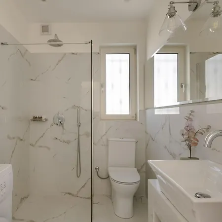 The Seasons * 斯沃伦塔